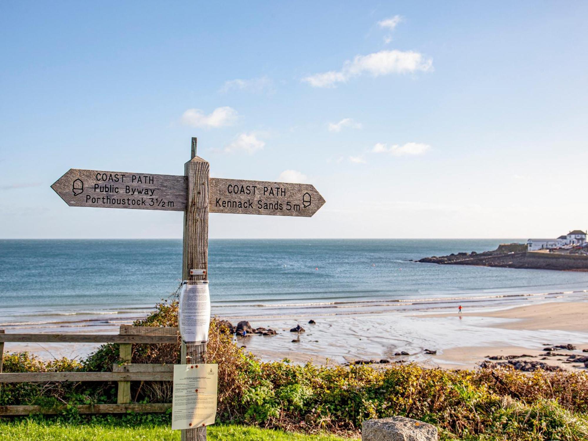 Headland Cottages Coverack Luaran gambar